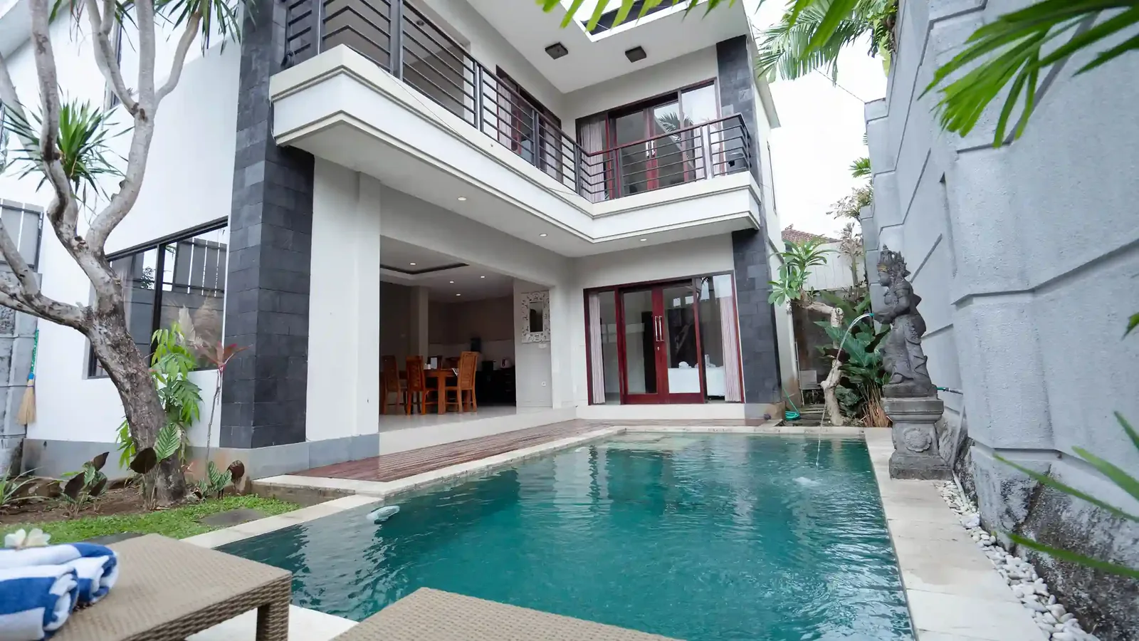 Two-storey rental villa with private pool and terrace in Canggu, Bali